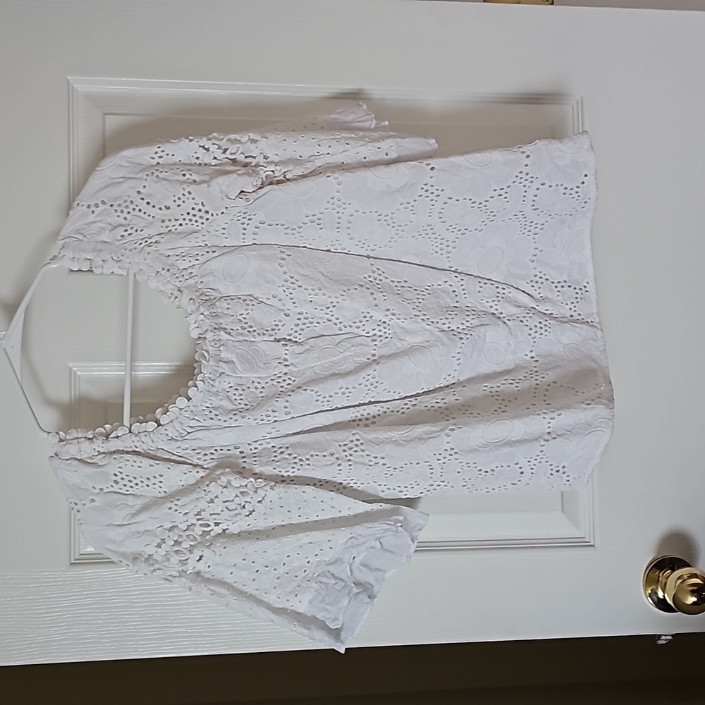 Lilly Pulitzer Laurenne Off Shoulder White Lace Top